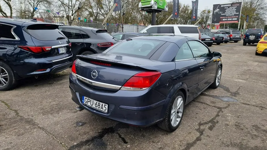 OPEL Astra -