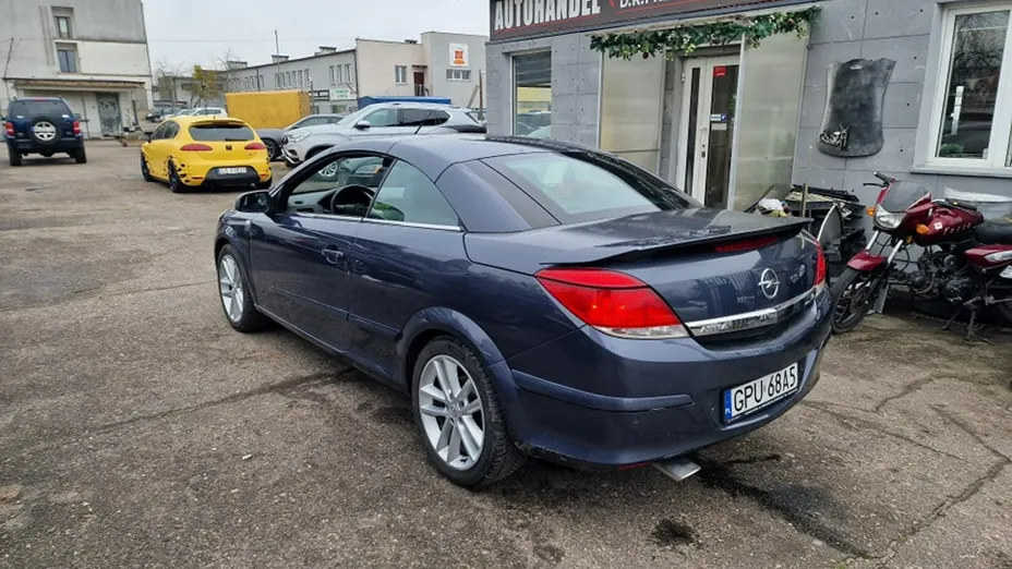 OPEL Astra -