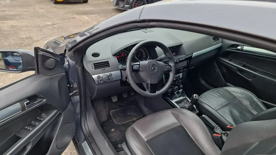 OPEL Astra -
