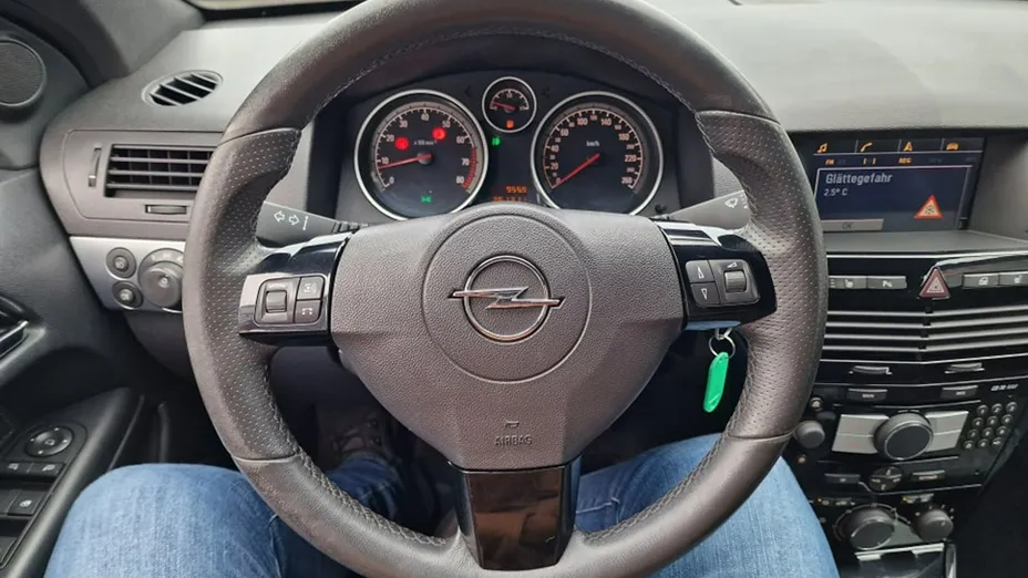 OPEL Astra -