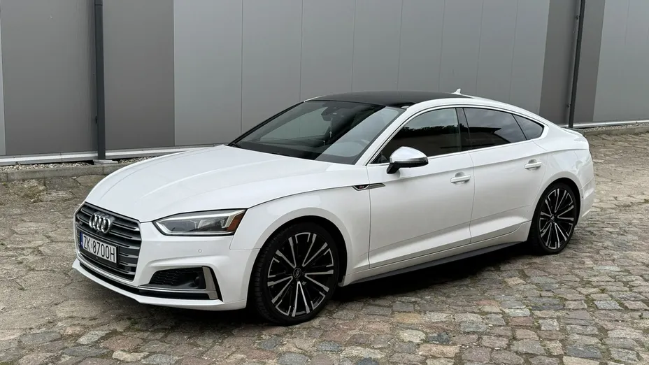 AUDI S5 -