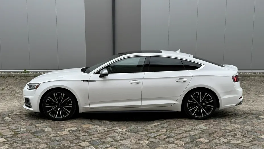 AUDI S5 -