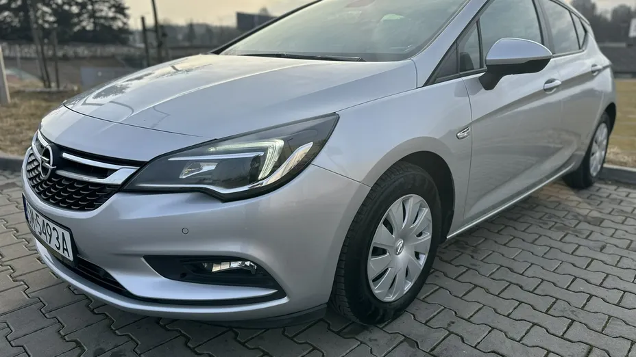 OPEL Astra -