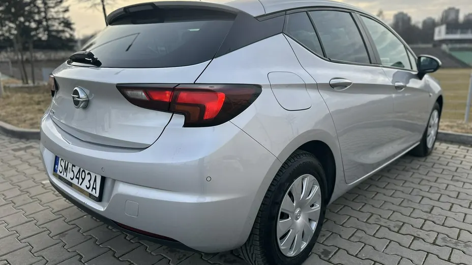 OPEL Astra -