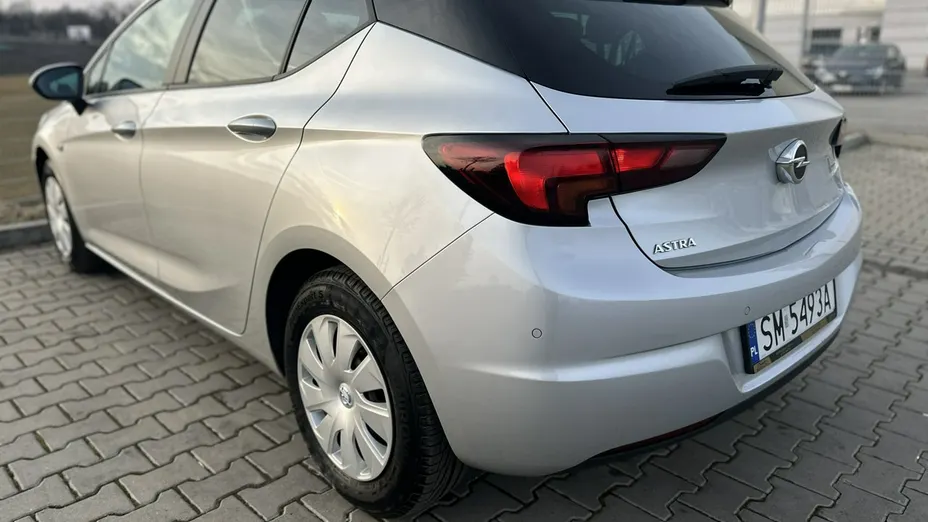 OPEL Astra -