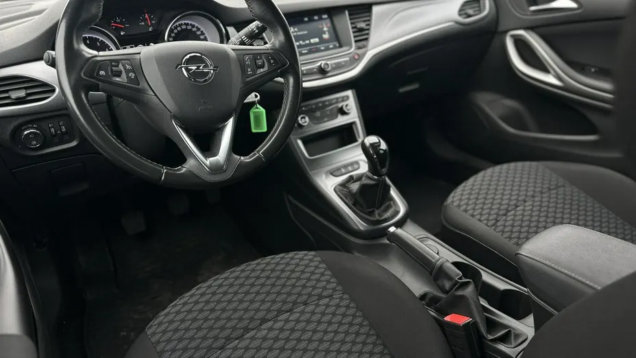OPEL Astra -