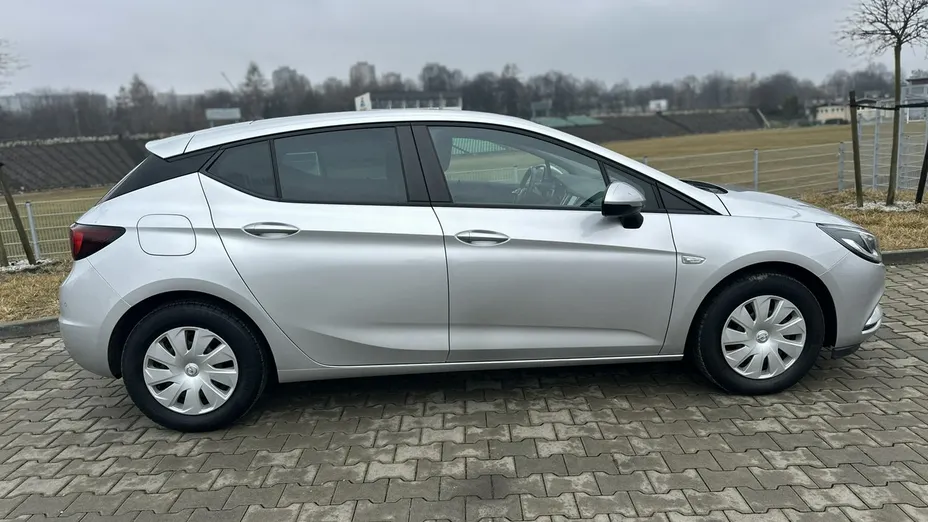 OPEL Astra -