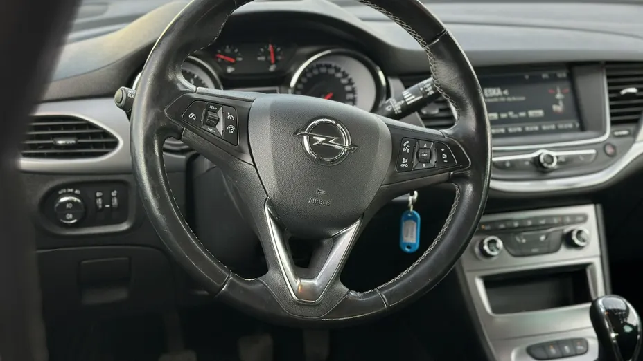 OPEL Astra -