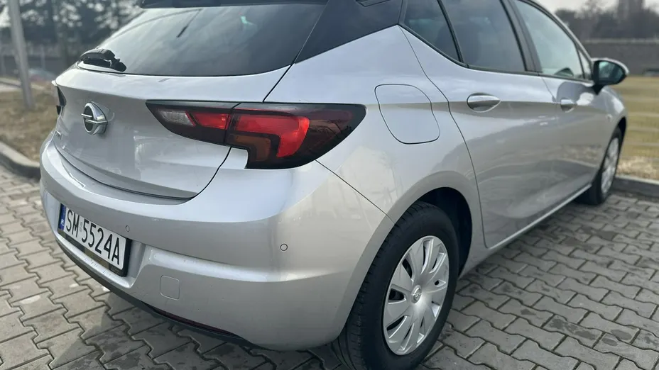 OPEL Astra -