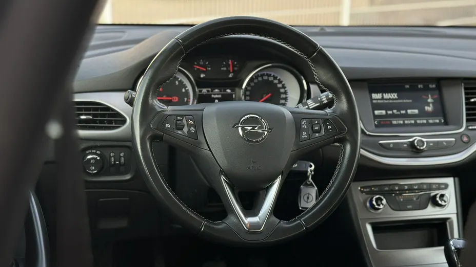 OPEL Astra -