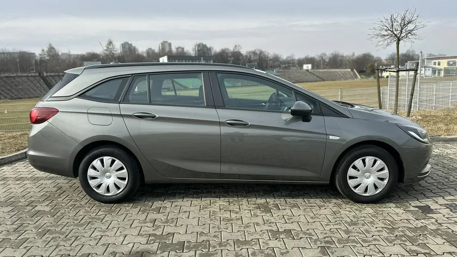 OPEL Astra -
