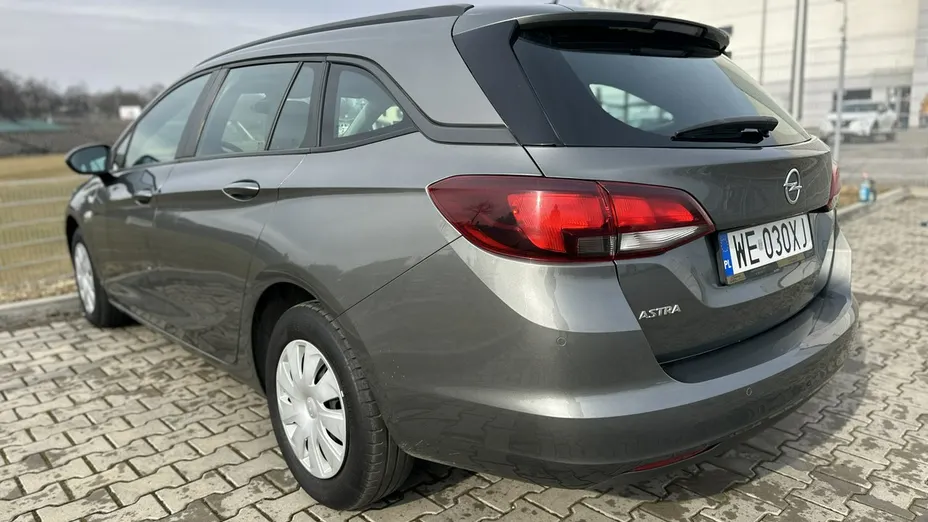 OPEL Astra -