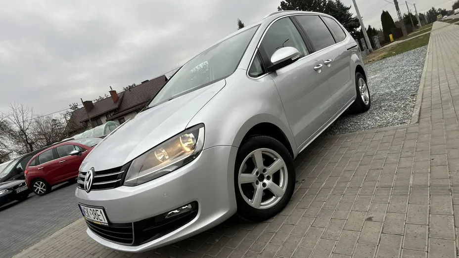 VOLKSWAGEN Sharan -