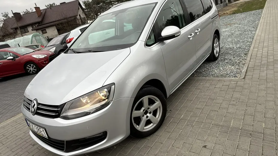 VOLKSWAGEN Sharan -