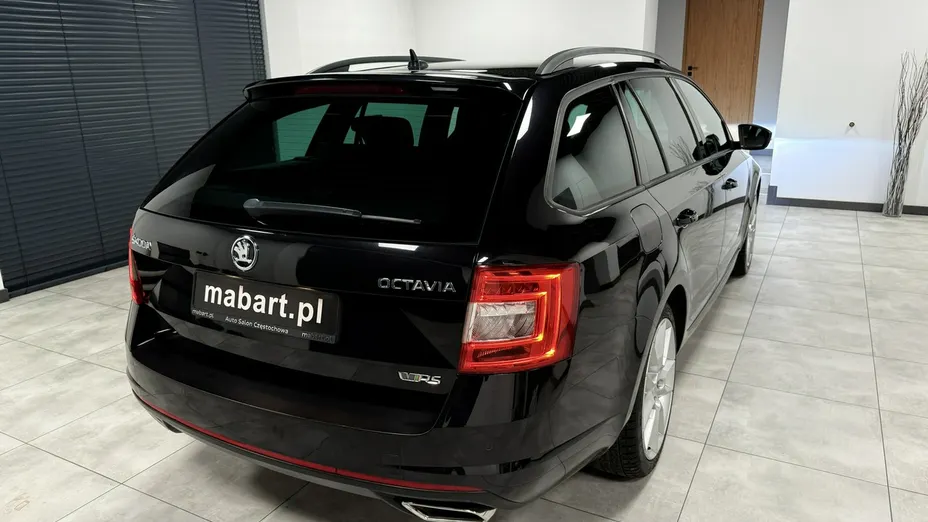 SKODA Octavia -