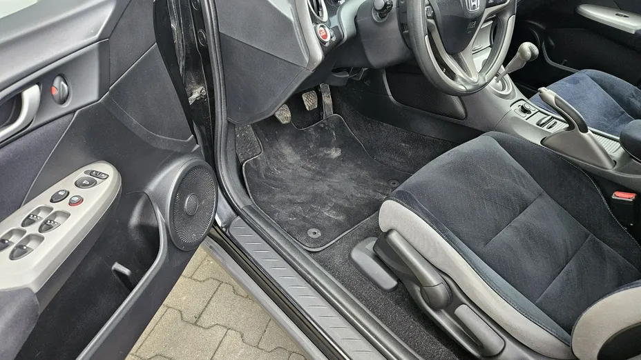 HONDA Civic -