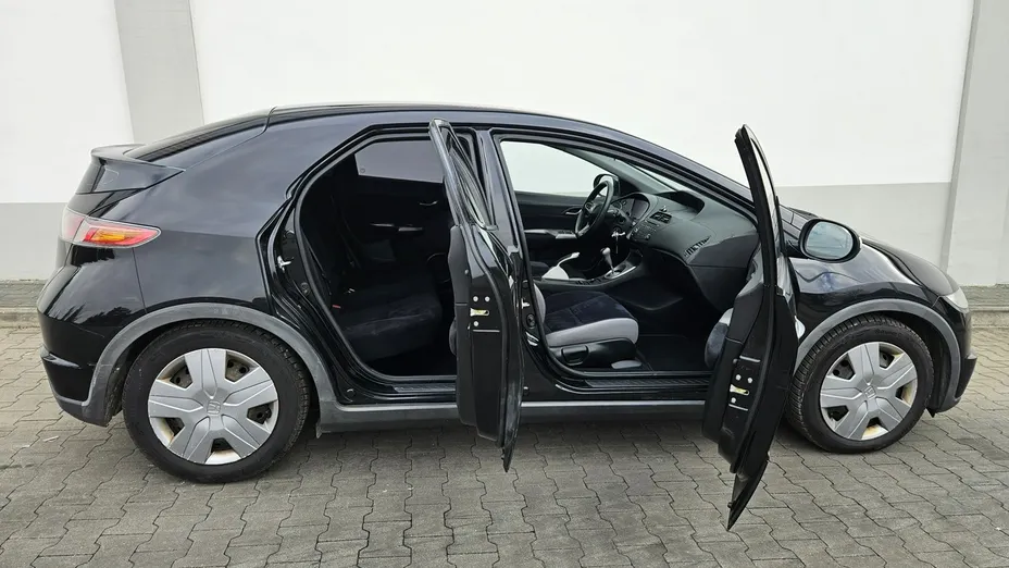 HONDA Civic -