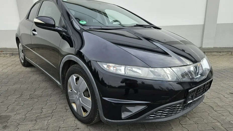 HONDA Civic -