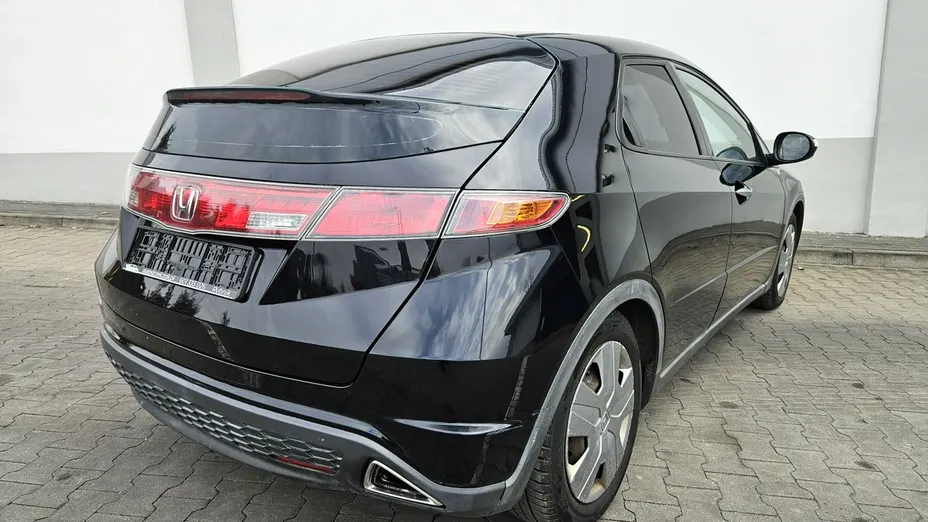 HONDA Civic -
