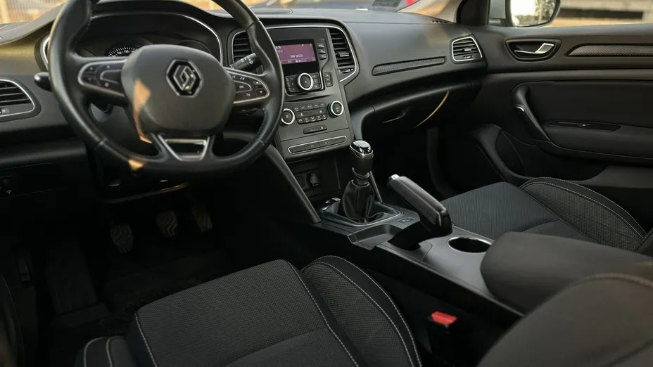 RENAULT Megane -