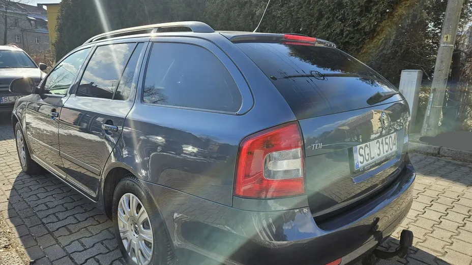 SKODA Octavia -