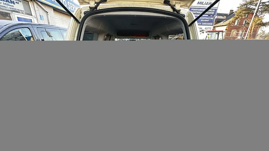 VOLKSWAGEN Caddy -