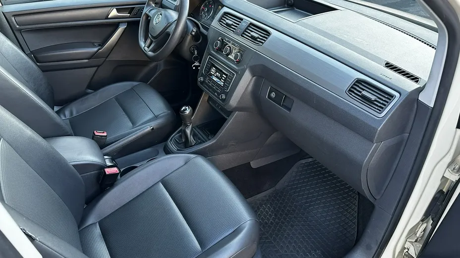 VOLKSWAGEN Caddy -