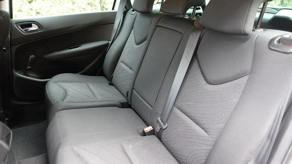 PEUGEOT 308 -