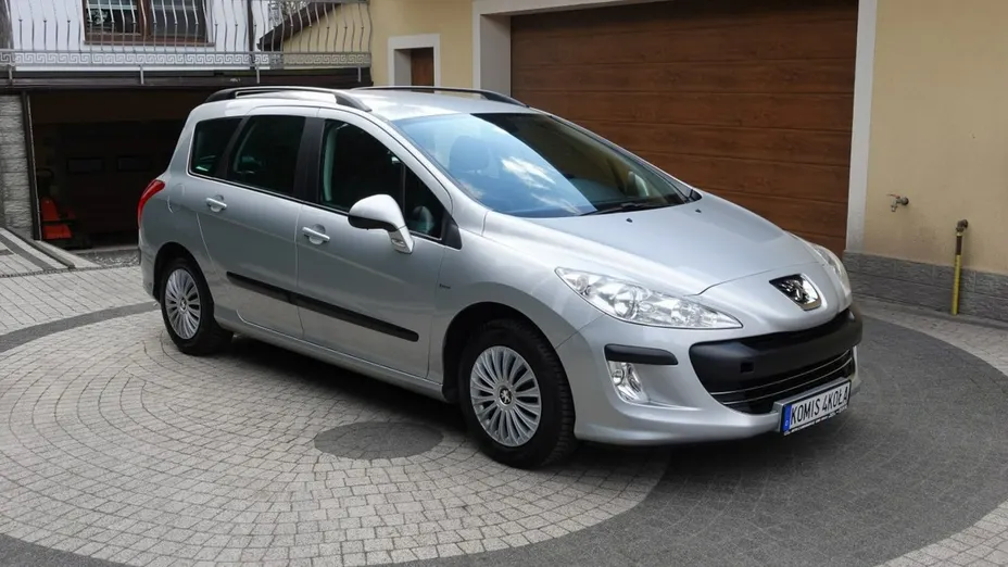 PEUGEOT 308 -
