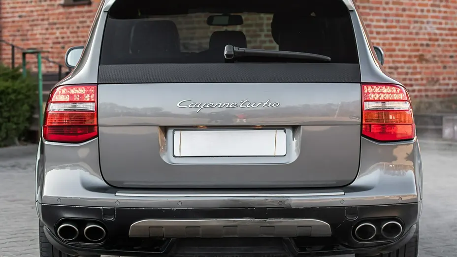 PORSCHE Cayenne -