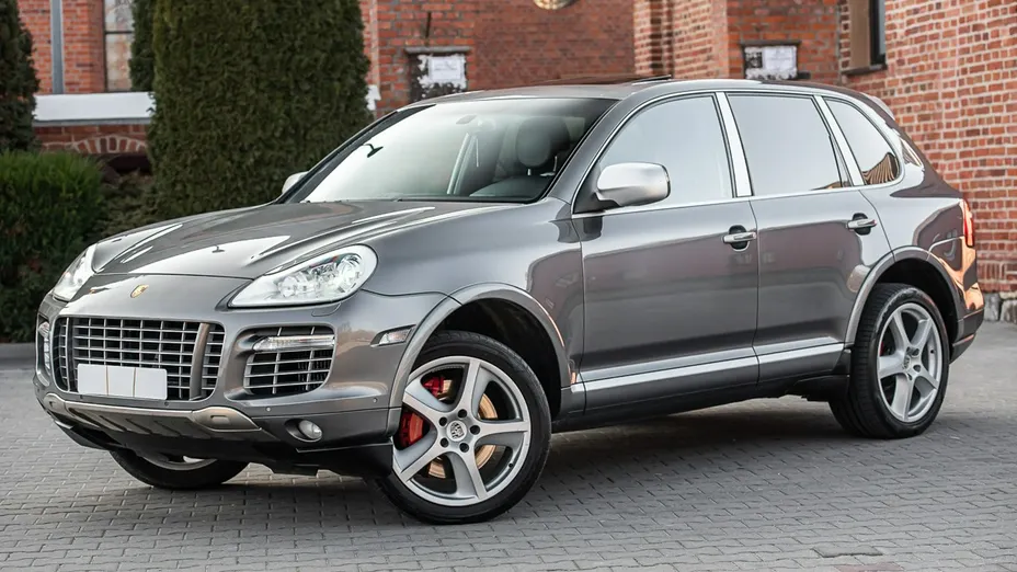 PORSCHE Cayenne -