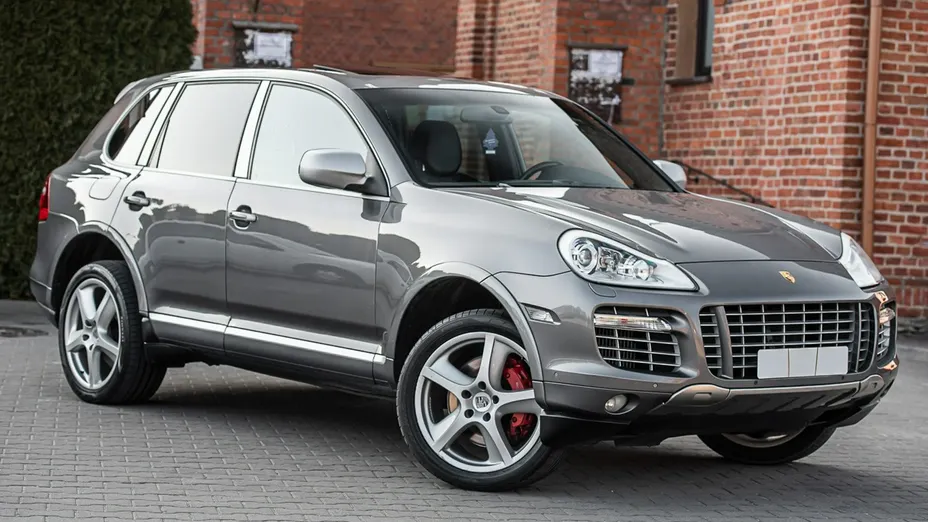 PORSCHE Cayenne -