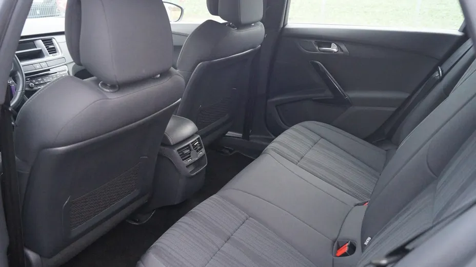 PEUGEOT 508 -
