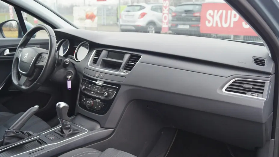 PEUGEOT 508 -