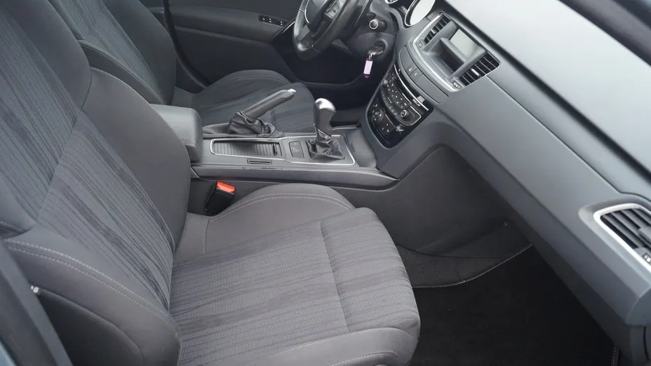 PEUGEOT 508 -
