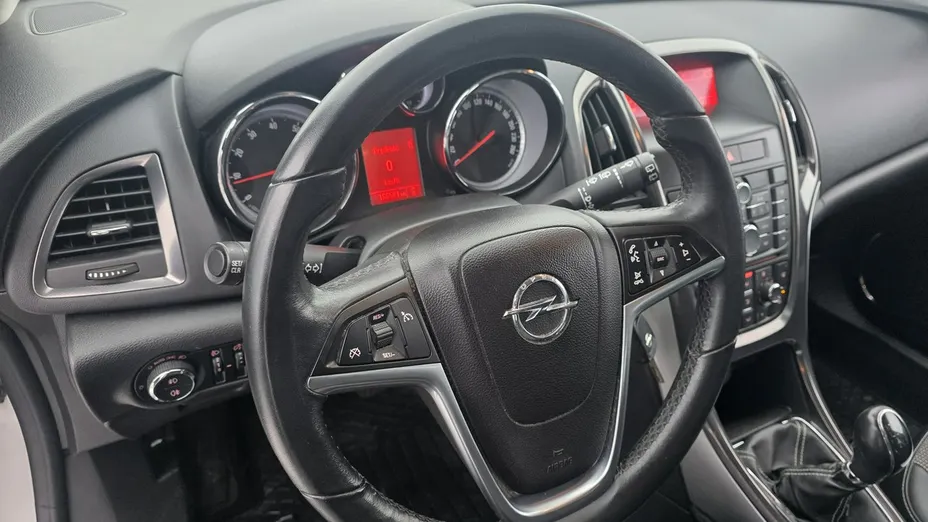 OPEL Astra -
