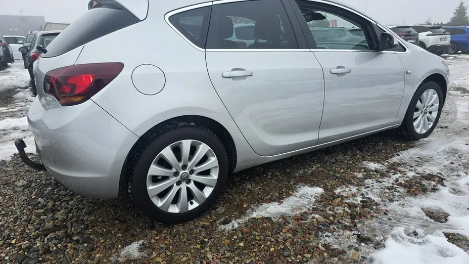 OPEL Astra -