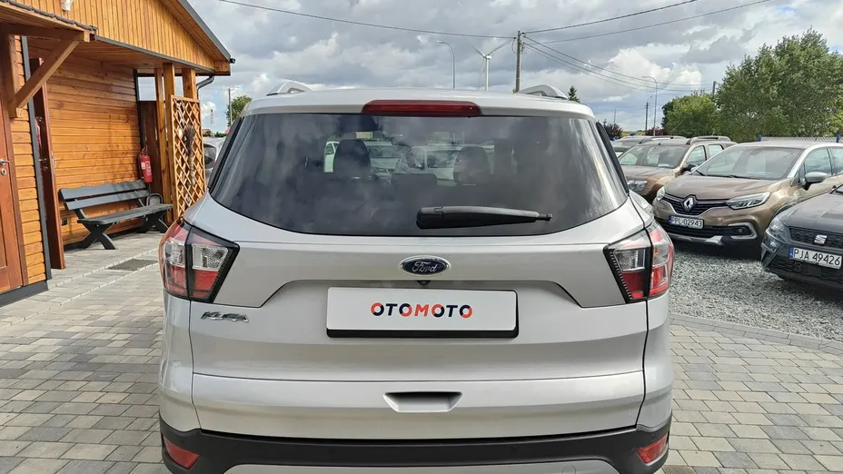 FORD Kuga -