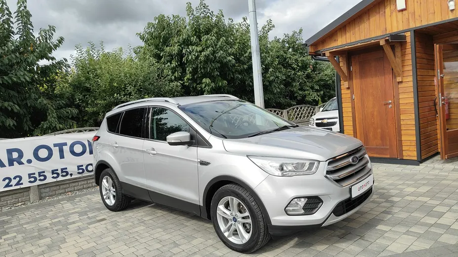 FORD Kuga -