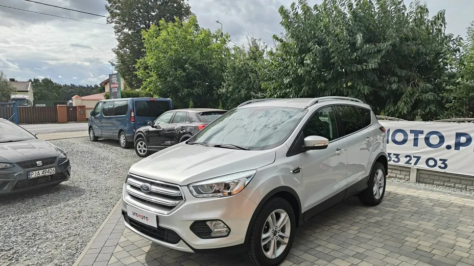 FORD Kuga -