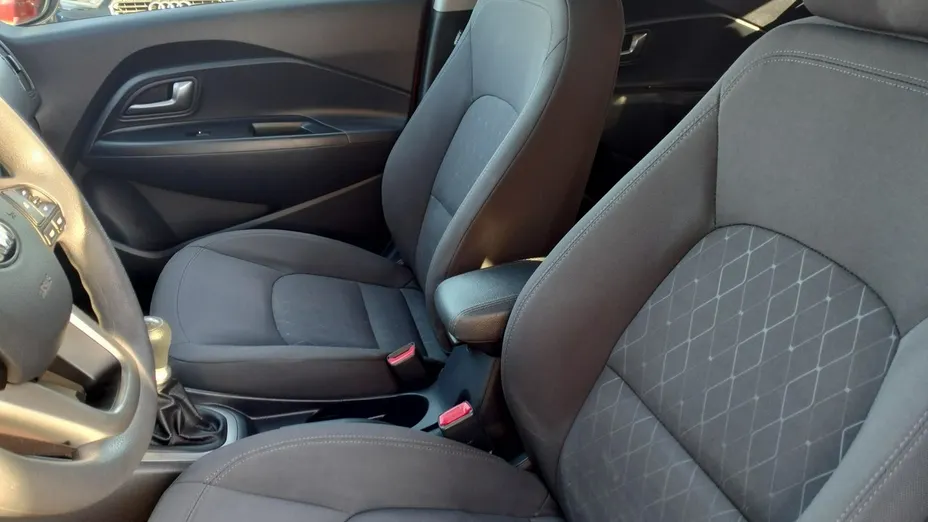 KIA Rio -