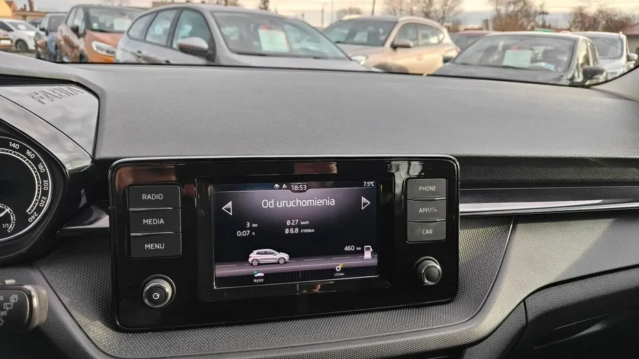 SKODA Fabia -