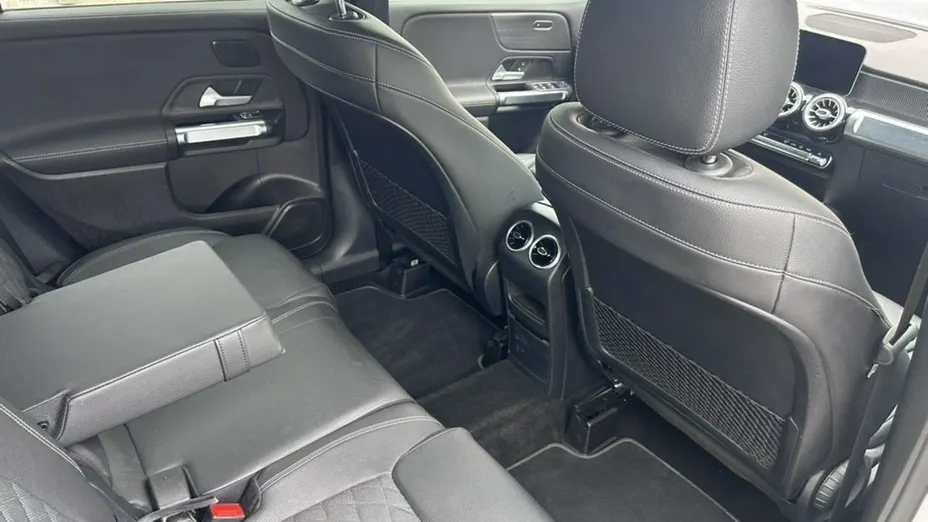 MERCEDES-BENZ GLB -