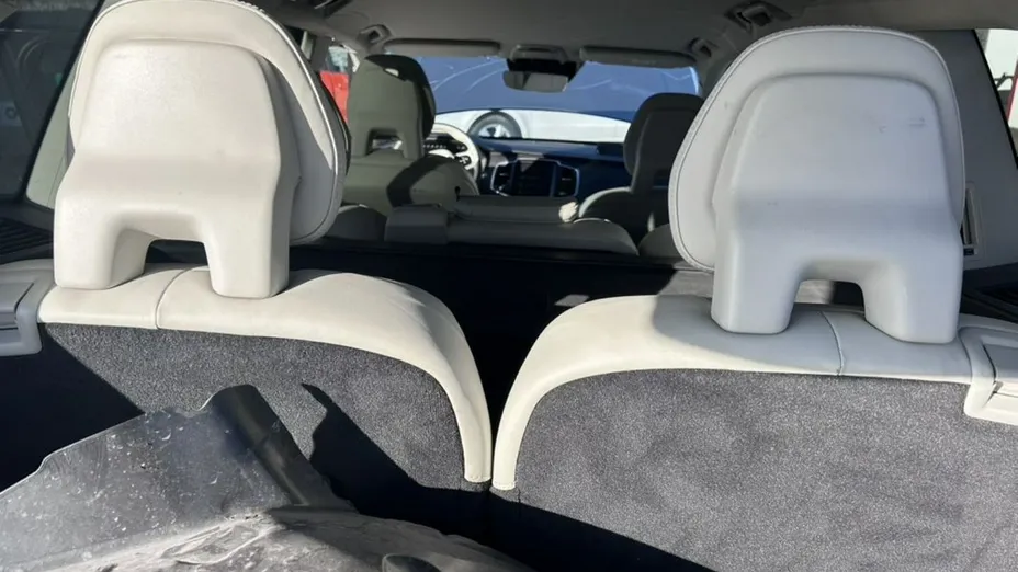 VOLVO XC90 -