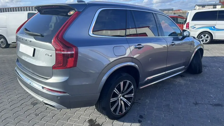 VOLVO XC90 -