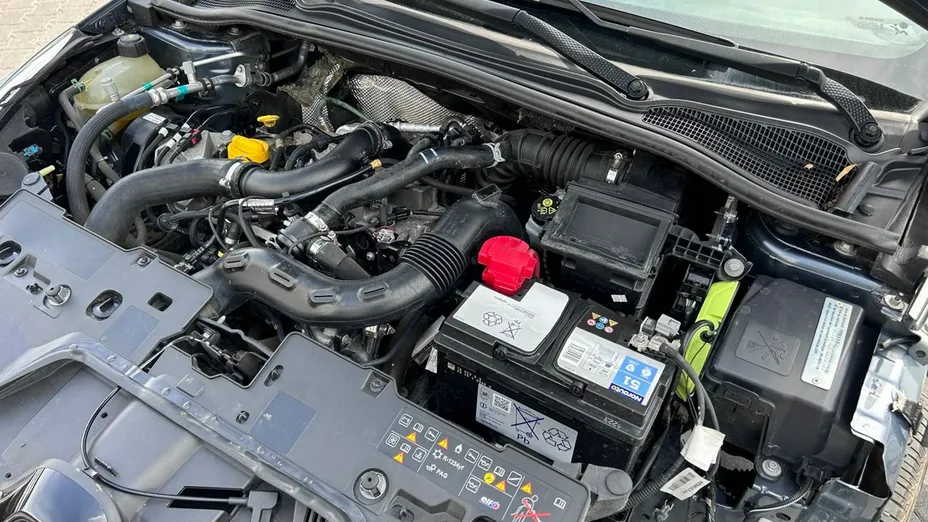 RENAULT Clio -