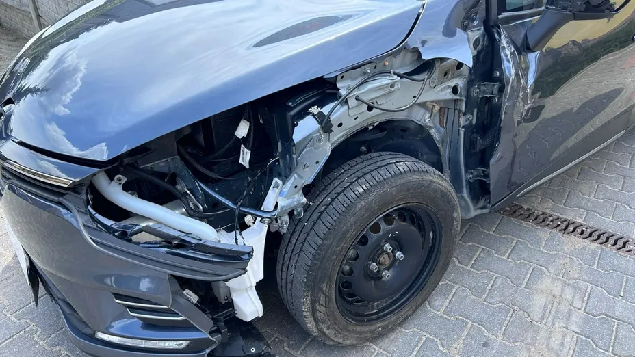 RENAULT Clio -
