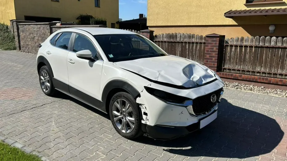 MAZDA CX-30 -