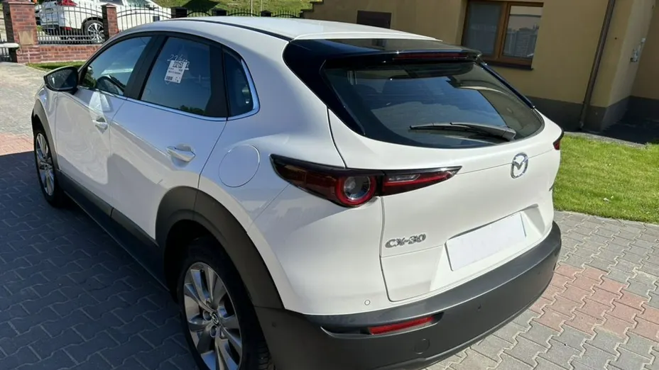 MAZDA CX-30 -