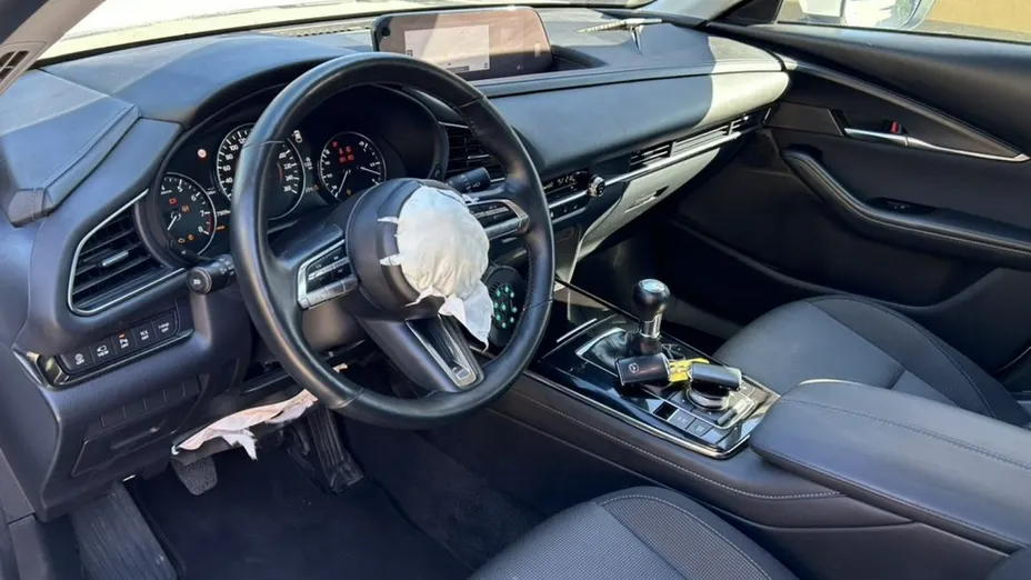 MAZDA CX-30 -